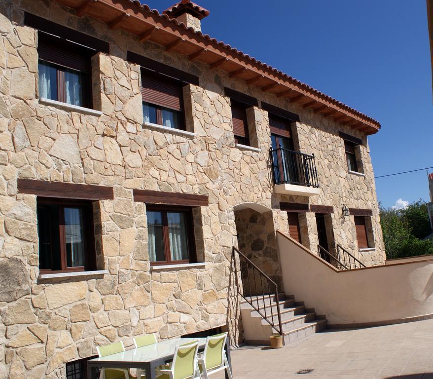 Alojamientos Botica Rural La Cabrera Exterior photo